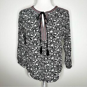 DR2 By Daniel Rainn Womens Black & White Floral Embroidery Tasseled Top Size M